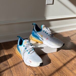 Mens White and Blue Nike 270s Athletic Shoes